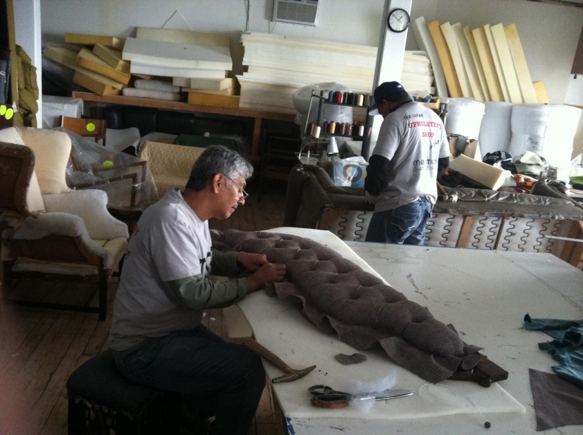 Upholsterer Tufting Sofa Panel
